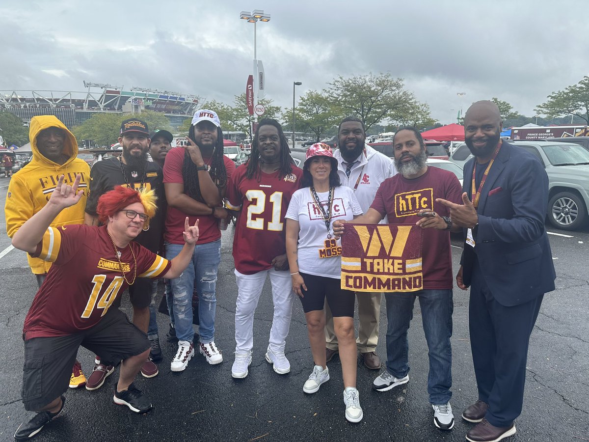 SalviGirl89's tweet image. Thanks @LakeLewis and @blessedcommander for stopping and hanging out with @BGInTheLab @The405Crew!! #RITL #405Crew #HTTC