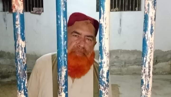 MohsinPashtun_'s tweet photo. علماء کرام گرفتار ہوتے ہیں جو کہ ہمارے سروں کے تاج ہیں مگر منظور پشتین کو نہیں 😏 شین پاکستانی
#M_P https://t.co/MhR5DdwRft
