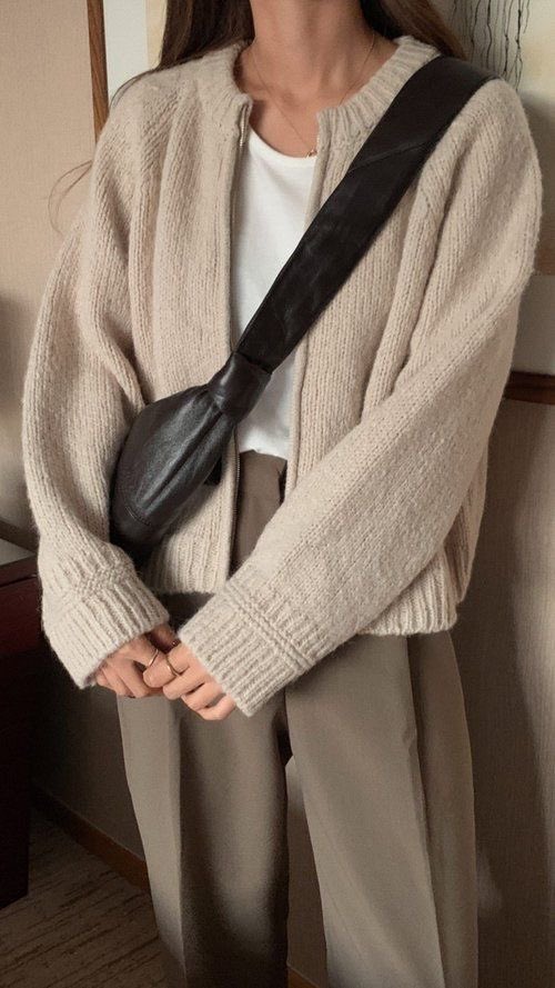Fias92148959's tweet photo. วันนี้มาดูน้า งานน่ารักๆ งานเซลล์ มือ 1/2 ค่ะ กระเป๋า รองเท้าก็มี เจอกัน 20.30 ค่า
❤️รี+เฟบ ลด 5 บาท
📮ค่าส่ง 35+เหมาส่ง 55 
#ส่งต่อ #เสื้อผ้ามือสอง #ส่งต่อเสื้อผ้า 
#เสื้อผ้ามือ2 #เสื้อผ้ามือสองสภาพดี #ส่งต่อเสื้อผ้ามือสอง #ส่งต่อเสื้อผ้ามือ2 #เสื้อผ้ามือสองสภาพนางฟ้า #โล๊ะตู้ https://t.co/fagEh8DnJz