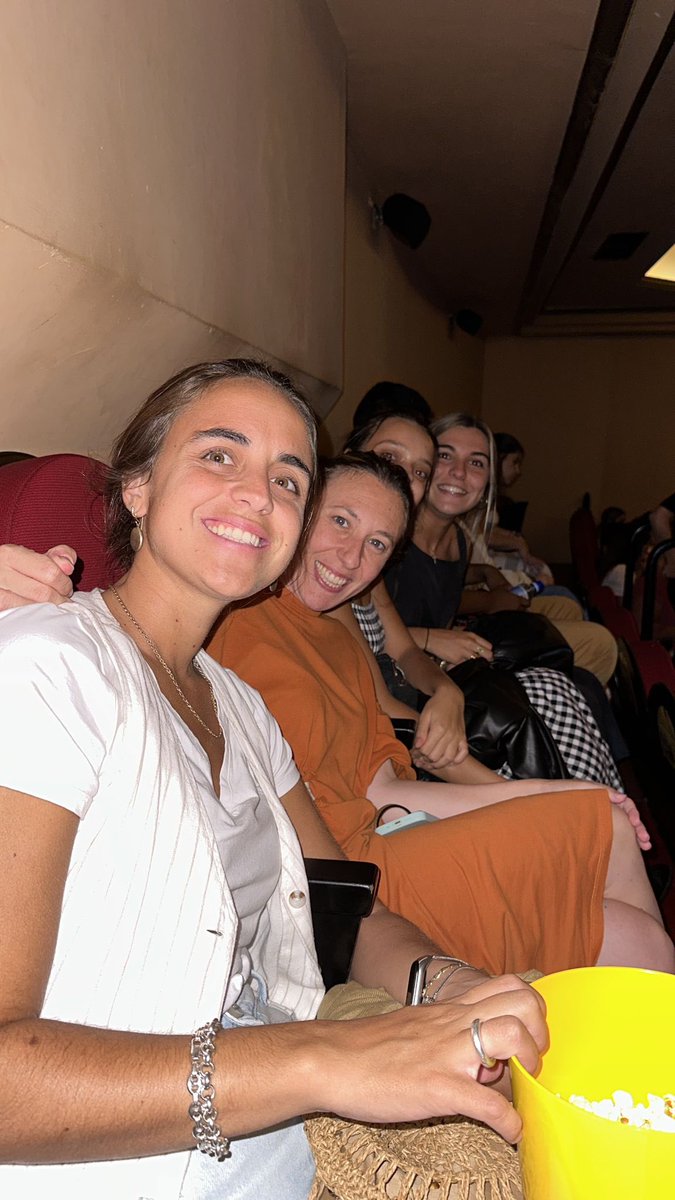 cm_alcor's tweet image. Cocina, team building y @ReyLeonMusical. Gran finde con nuestras veteranas de 2º 👇🏻