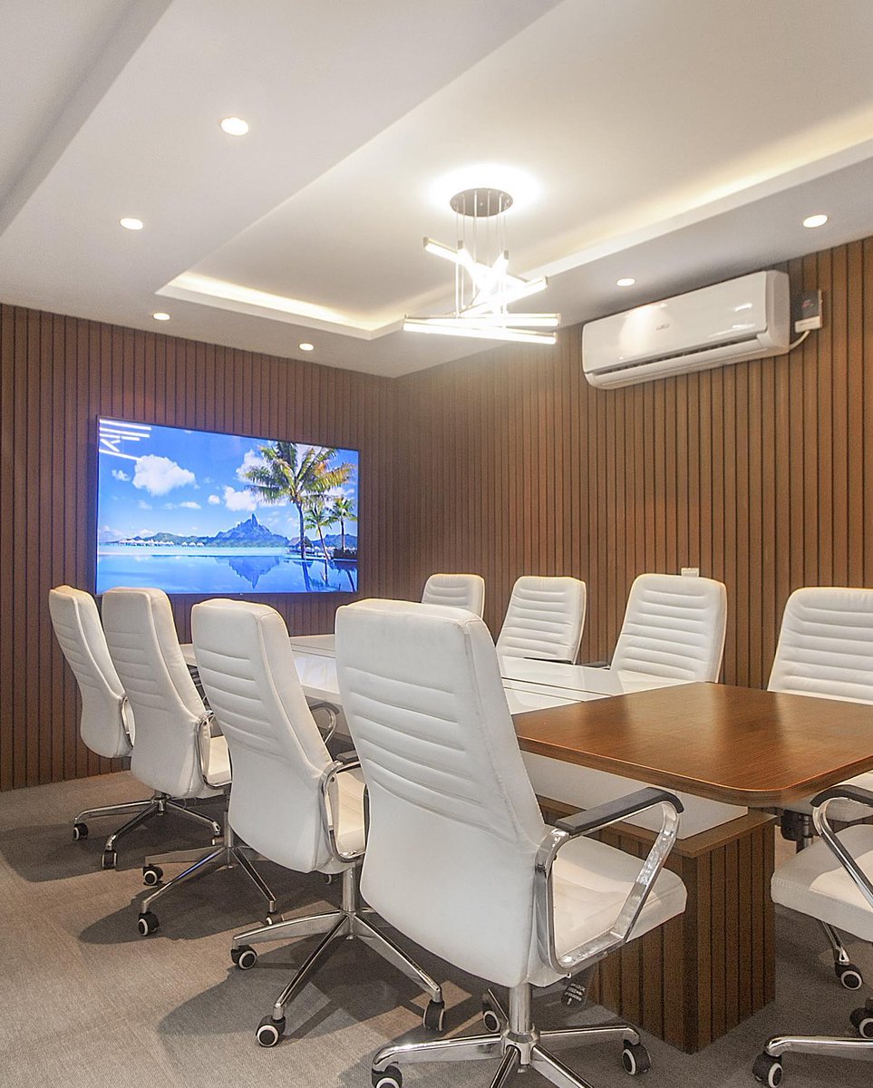 arcpenter's tweet image. The "War Room", where strategies are mapped out and competitors crushed. Also where most Mondays might be spent.😉

Designed by #TheArcpenter

#interiordesign #art #architecture