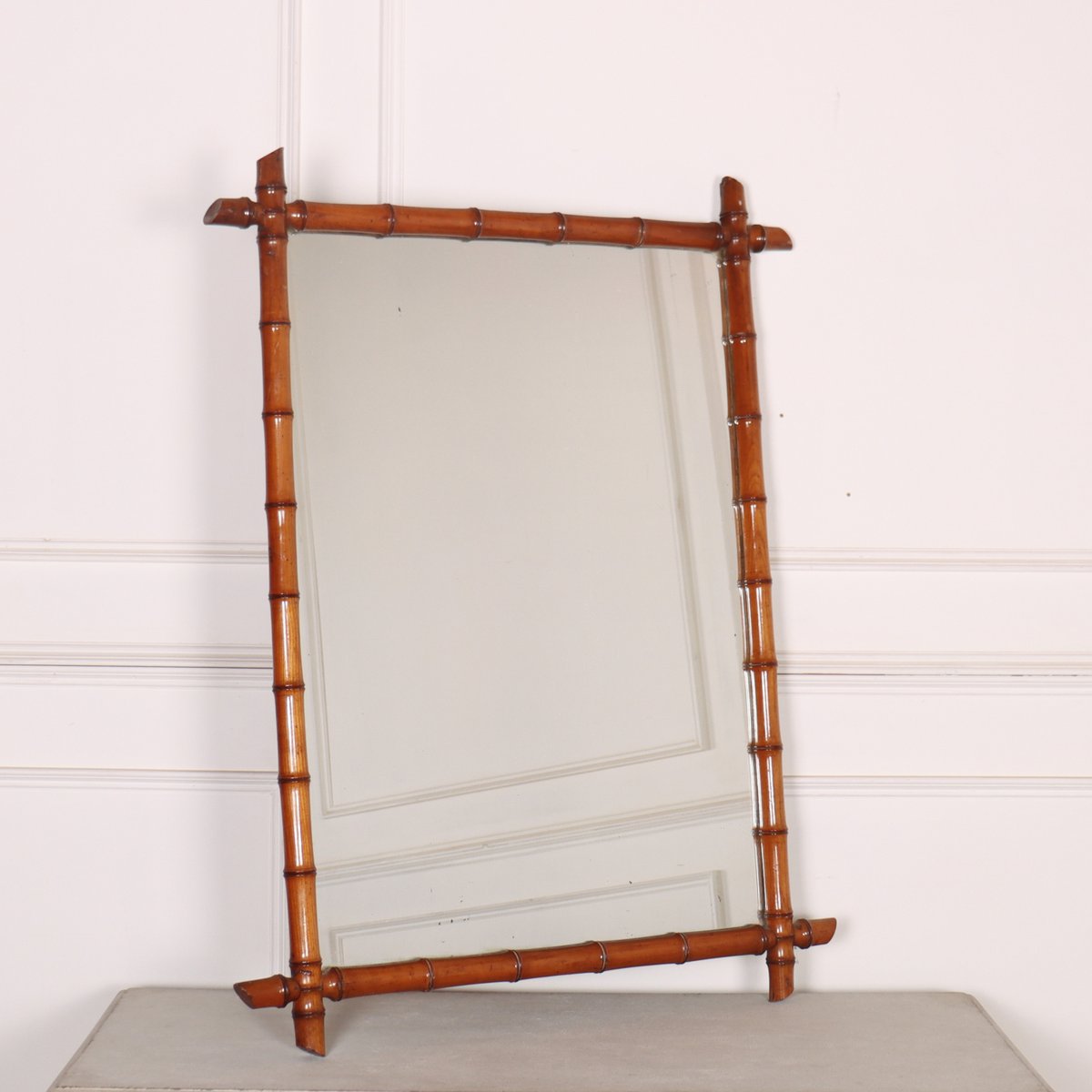 ArcadiaAntiques's tweet photo. Large 19th Century French faux bamboo mirror with original mirror plate. 1890.
Price: £725
https://t.co/Ja7YwzxXF9
#LargeMirrors #FauxBambooMirrors #FrenchMirrors https://t.co/neqpI812L9