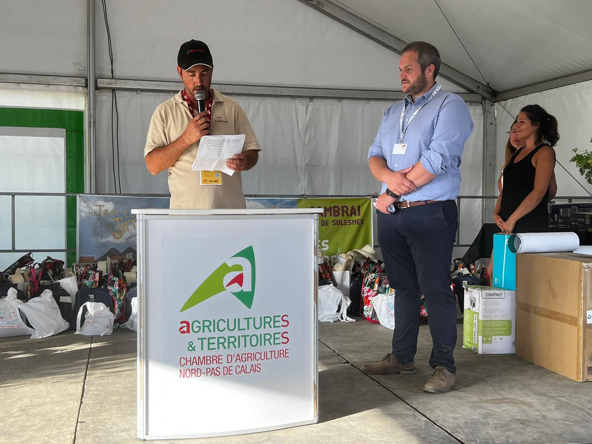 JeunesAgri's tweet photo. Finale du Labour 🚜 "France Labour" qui clôturait Les @JimBataille ce dimanche avec le discours d'@gaillot_arnaud et la remise des prix qui s'en est suivie https://t.co/3VOjNfatnm