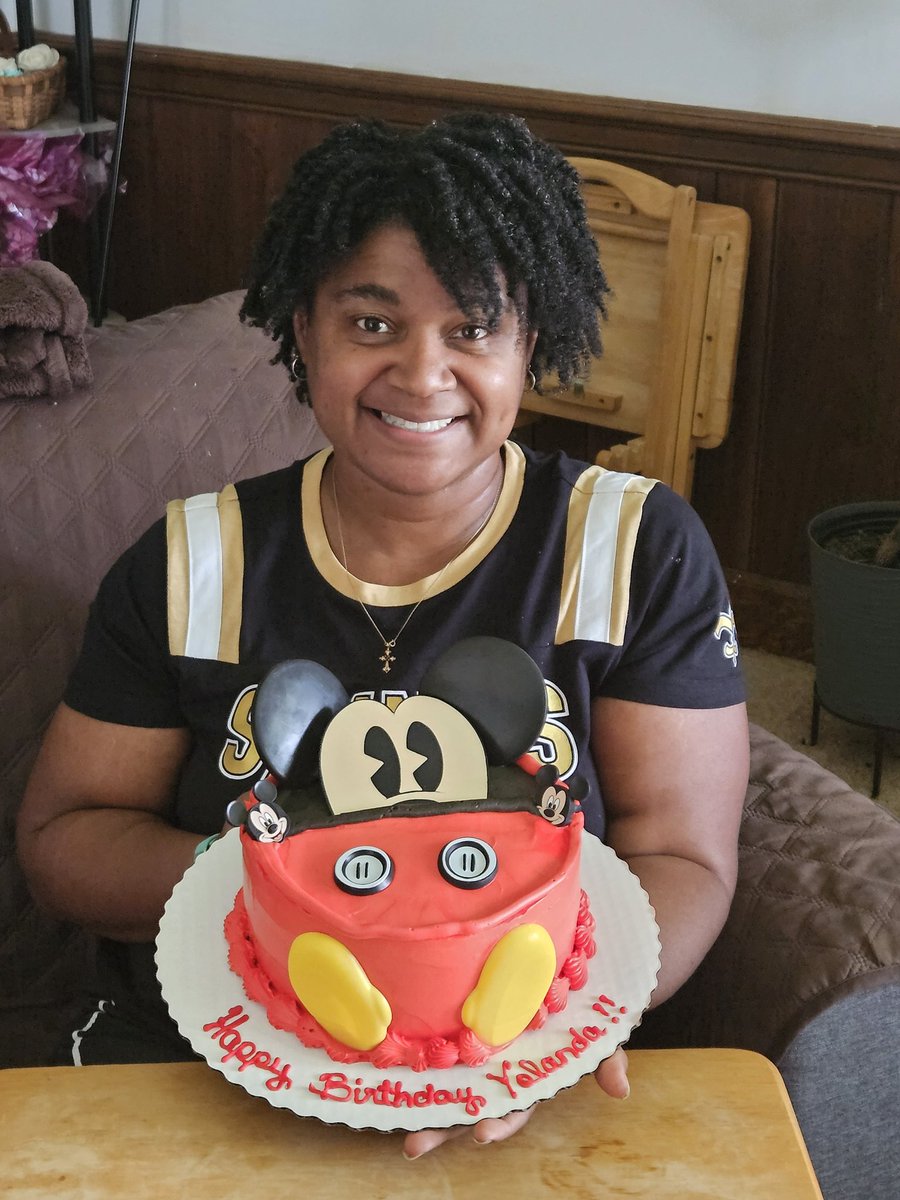 L. Jones tweet media