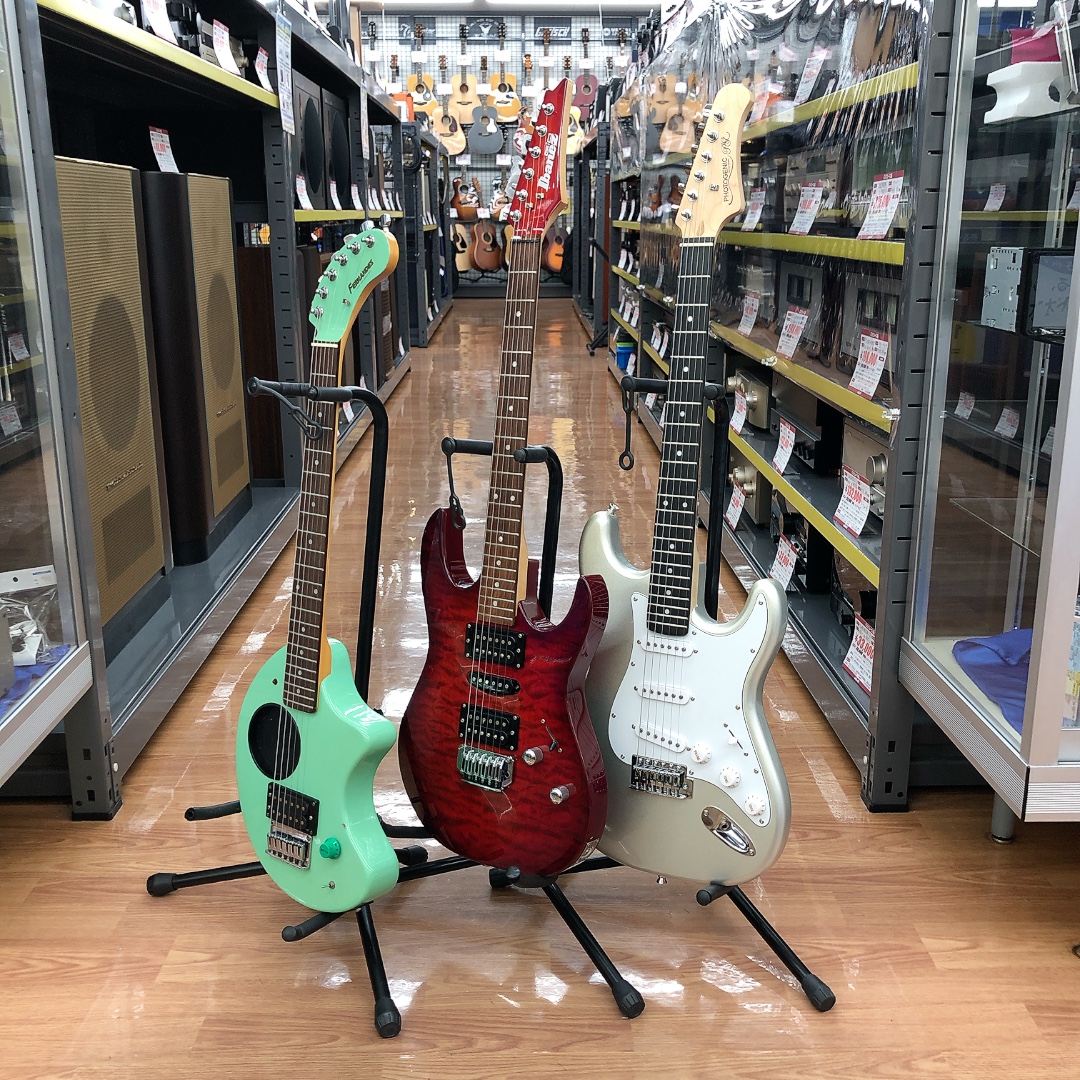 hardoff_ritto's tweet photo. ギター・ベース売り場に出ております!
テイハツ時代の #WARLOCK や珍しい #Scheter のFR、スルーネックの #GrassRoots の5弦ベース等々!
是非一度店頭にご来店ください!!!
#ハードオフ #ギター #ベース #リユース https://t.co/ft3vZwdmUo