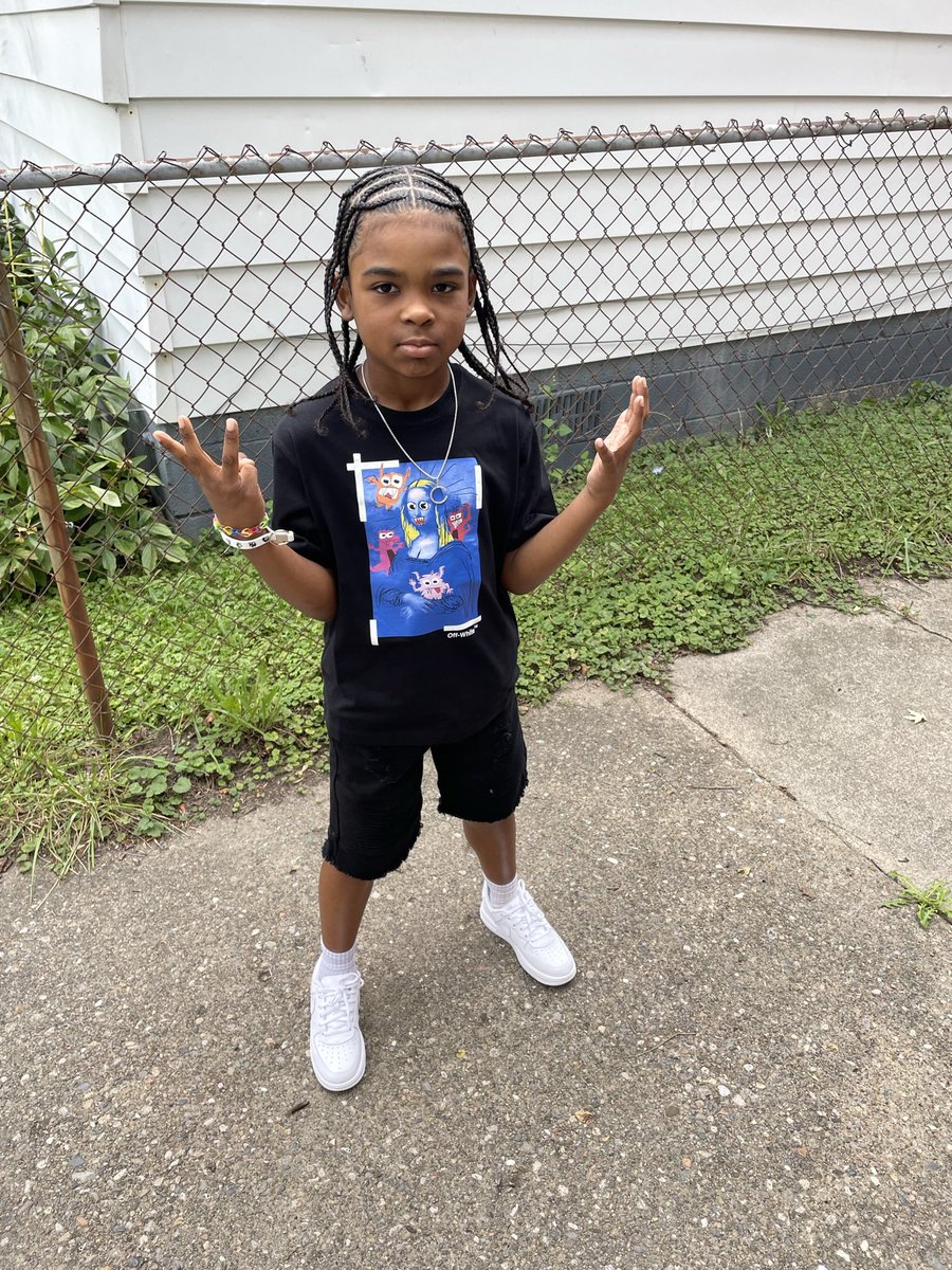 StackMAKER_'s tweet image. My boy came 🔥🔥 for his birthday! Glad you enjoyed your weekend 💙🤞🏽