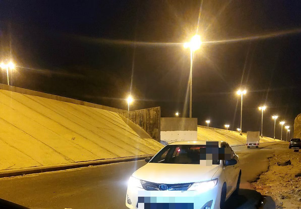 AkhbarMakkah's tweet photo. مرور العاصمة المقدسة يضبط مخالفة عكس السير بـ"العسيلة".. والغرامة 6 آلاف ريال. https://t.co/YP6ZZl8O8T