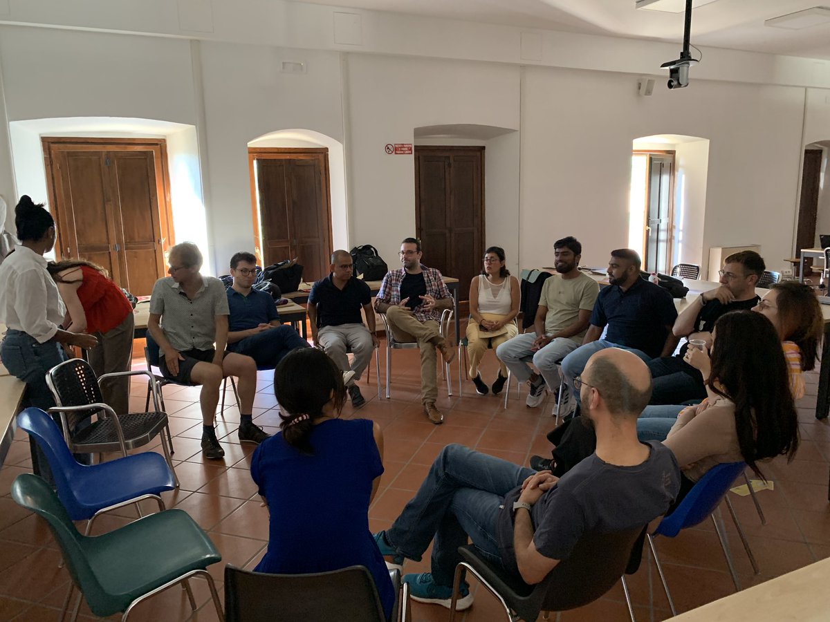 hectrenes's tweet image. @ODECO_etn ESRs are actively engaging on discussions about challenges and strategies on Open Data Ecosystems governance ⚖️🌐
#TW3AscoliPiceno