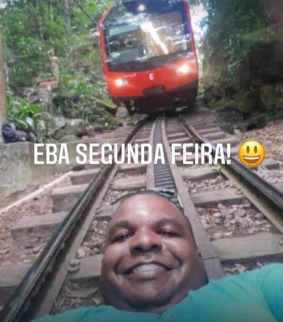 peusaantos's tweet photo. eba https://t.co/O54uH4drcu