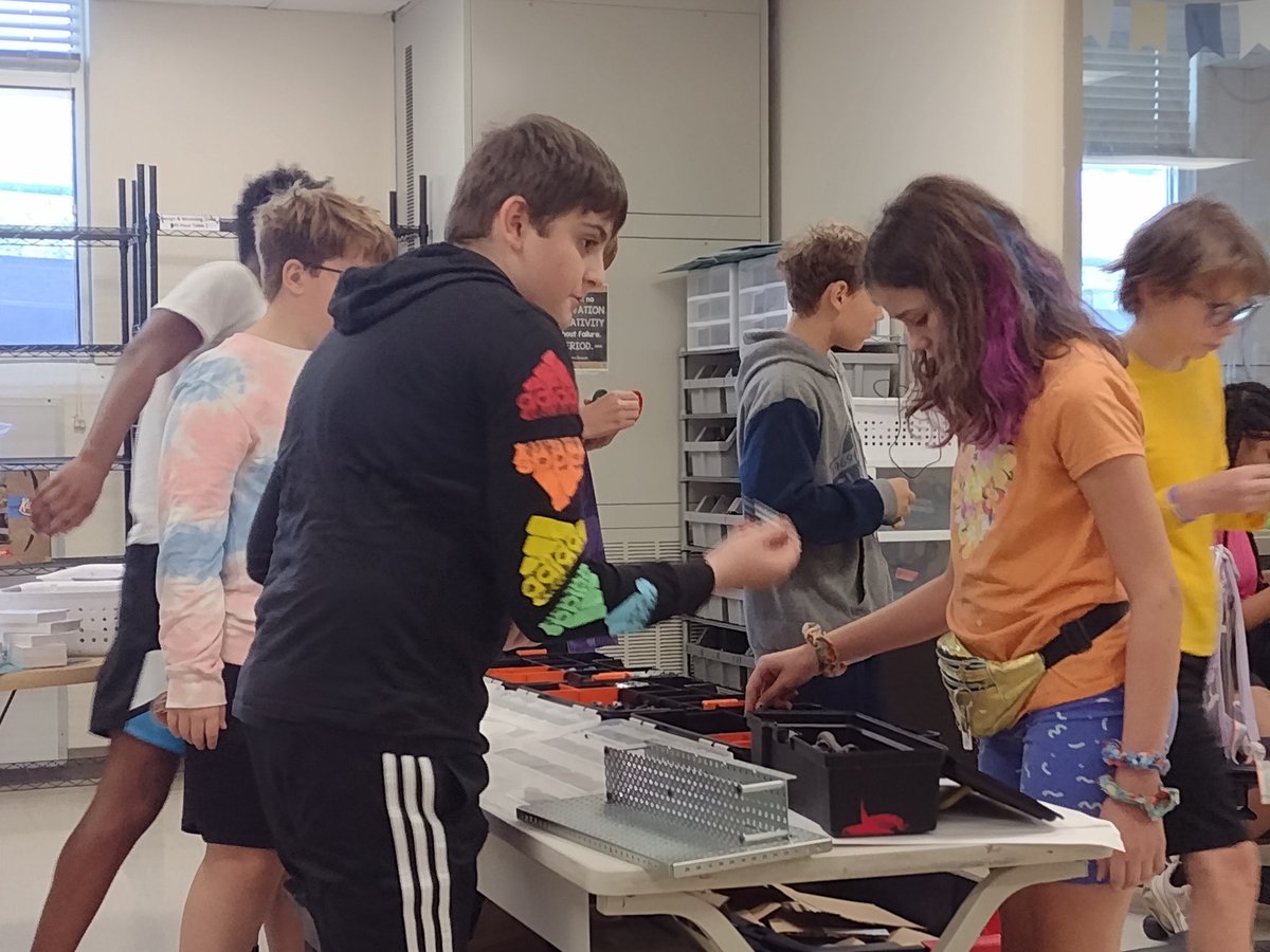 CMS PLTW/STEM/Robotics tweet media