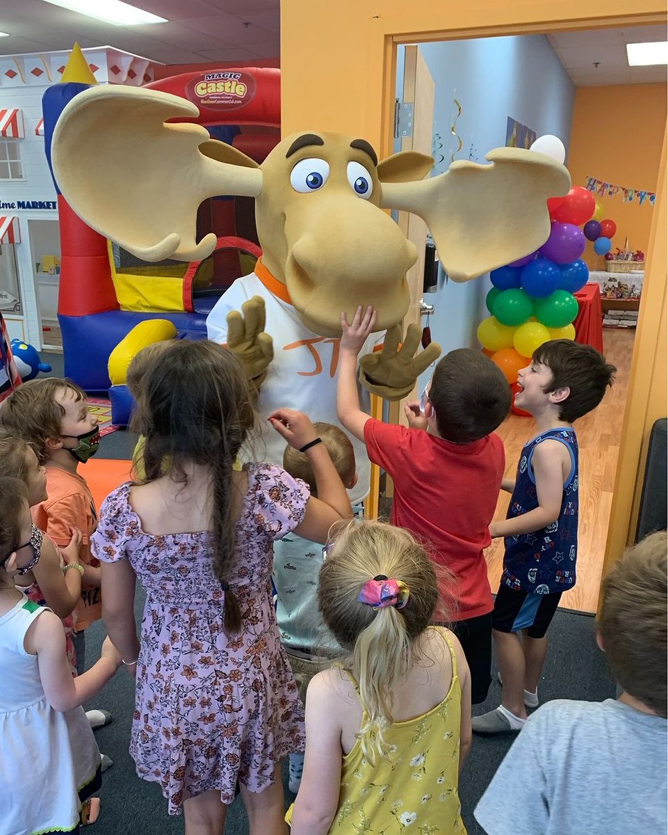 PlaynetCompany's tweet photo. "Making kids happy is crucial for their overall well-being and development. It fosters their creativity, boosts self-esteem, and nurtures positive relationships.#KidsDeserveHappiness #CapeTown #kids #September11 https://t.co/KA29ZLsbnR