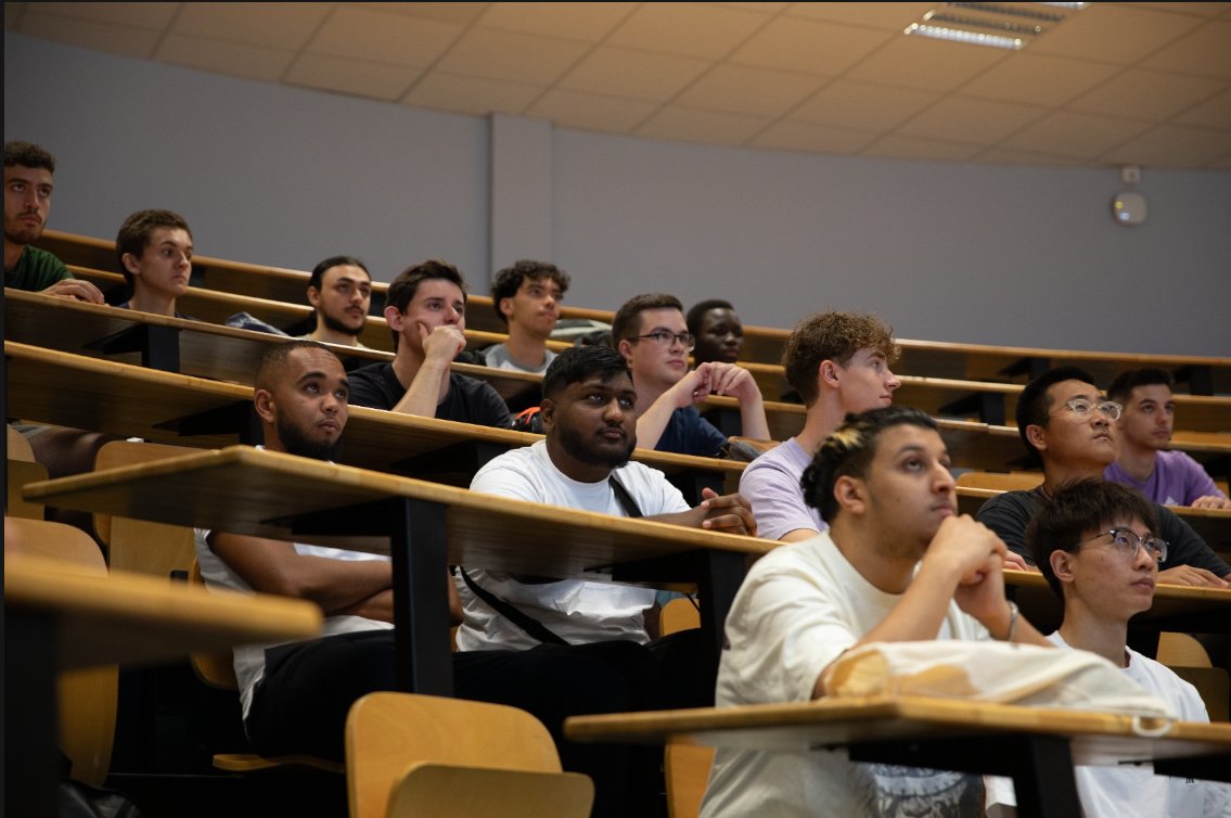 ➡ Bienvenue à nos nouveaux apprentis en spécialité #Télécommunications et #Informatique ! 
#WelcometoIMTNordEurope #IMTomorrow #apprentissage #rentrées2023