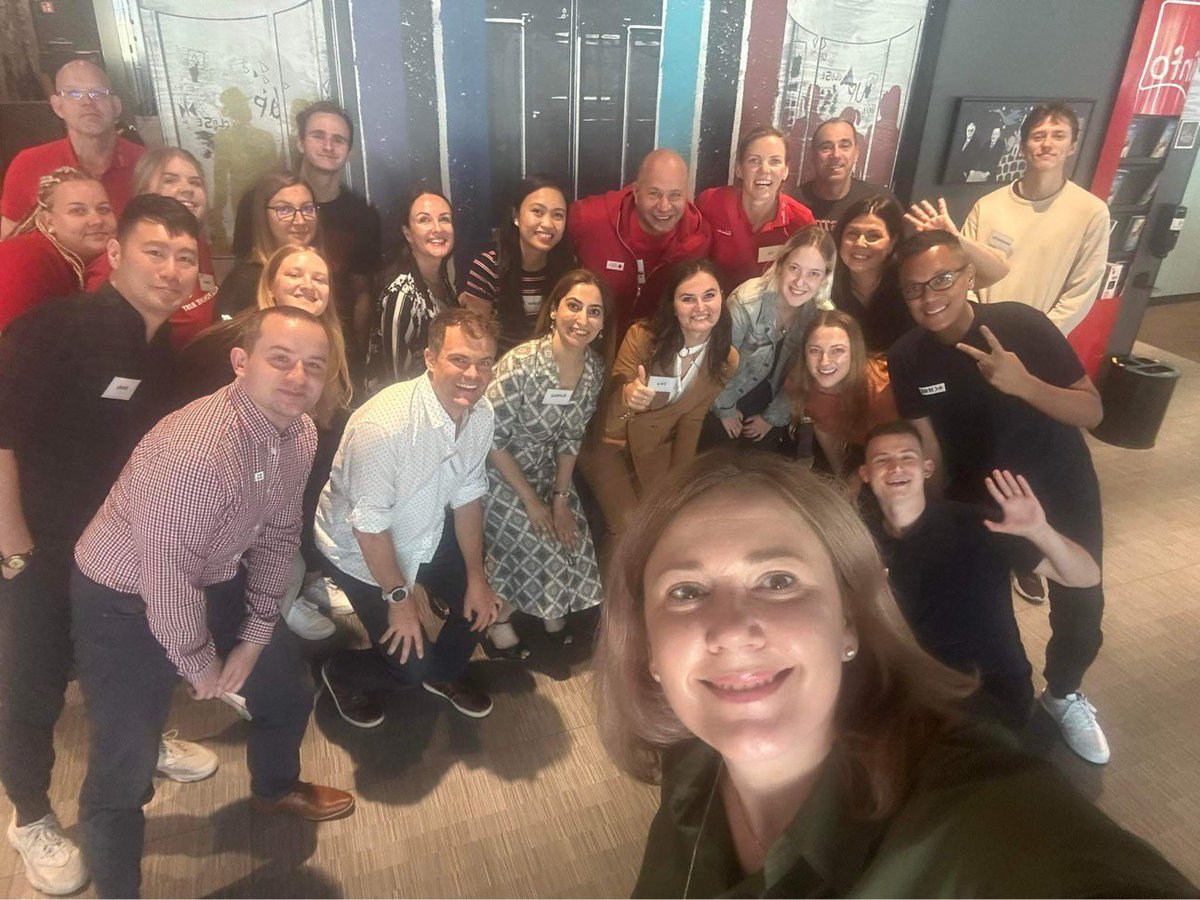 RedCrossLT's tweet photo. This week colleagues from more than 7 countries are visiting Lithuania! We conduct training on the provision of financial support in extreme situations to people affected by the crisis through supermarket vouchers or direct transfers to bank accounts. 🫶🏻🤝 https://t.co/cTyVL9HRnr