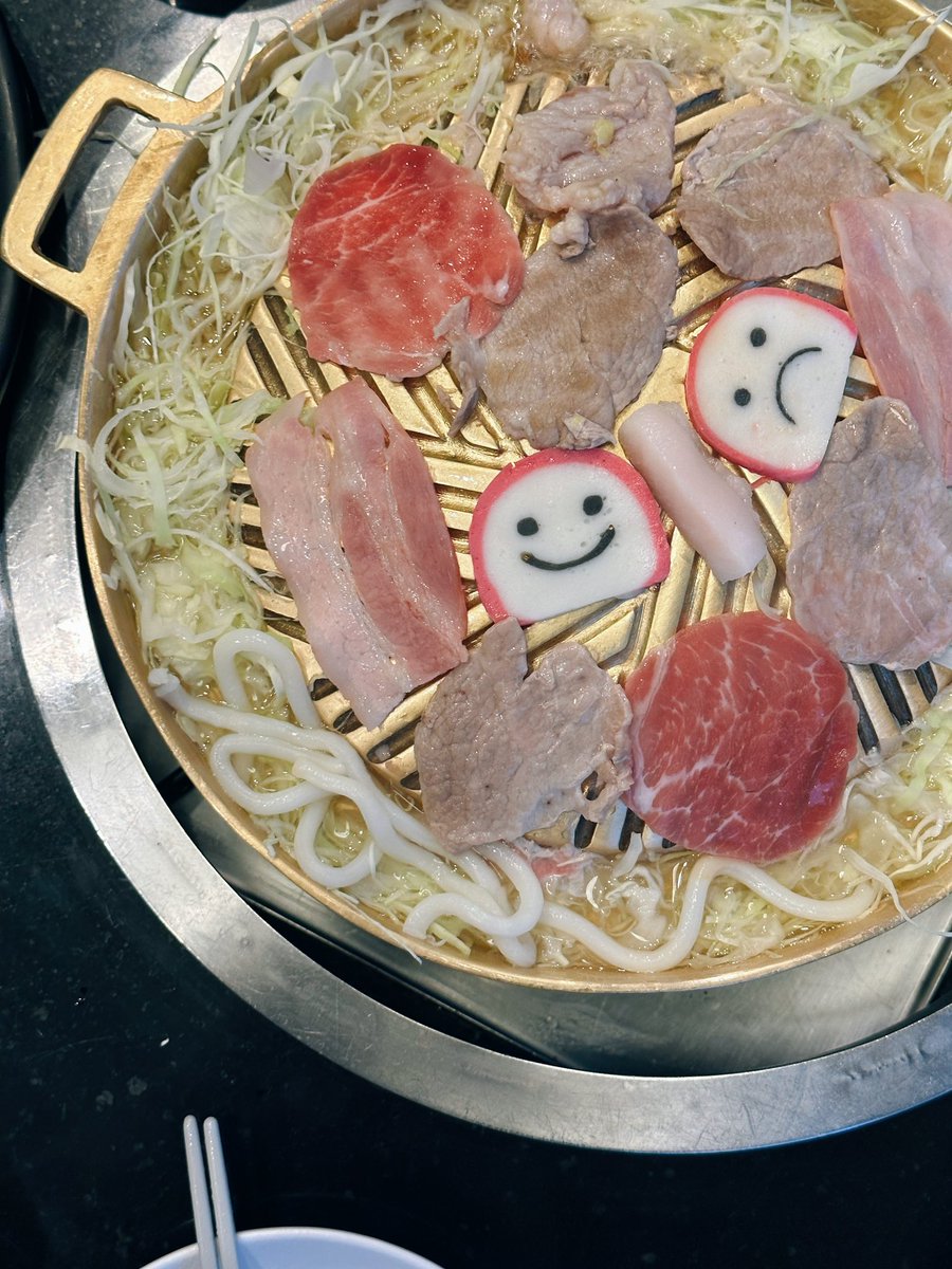 กินกับนอน🤤 tweet media