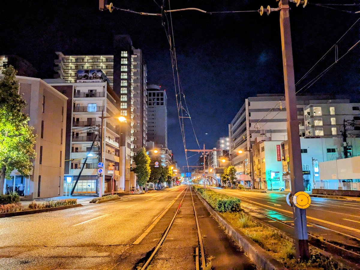 NIZI_hiro's tweet photo. 夜の岡山 https://t.co/zjcCPi6iEe