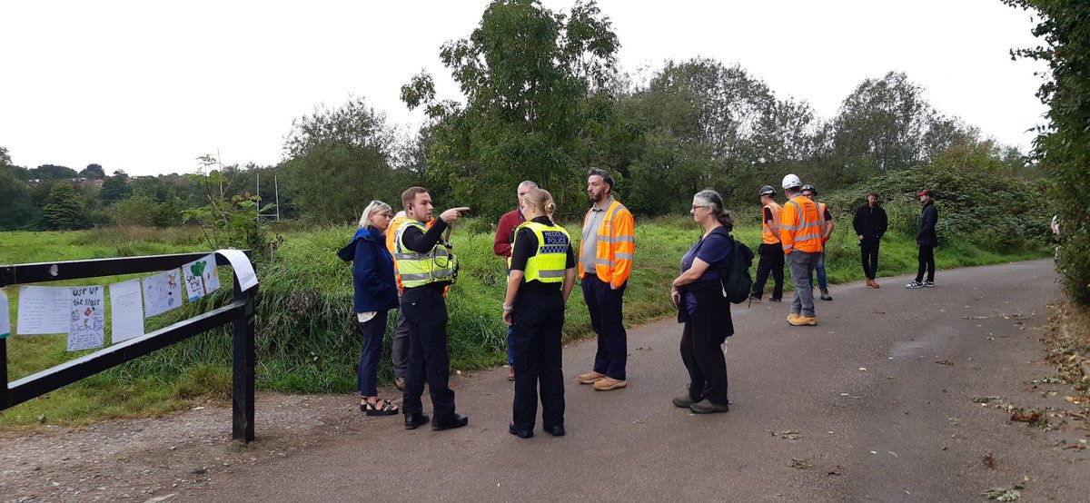 savehaileypark's tweet photo. @jen_burke_ @dcww Given the debacle this morning, with eg lorries using the wrong route, and confusion between Cardiff Council and DCWW re the legalities, will you attend a public meeting with residents now? 
#savehaileypark https://t.co/XYV5rQPz9m