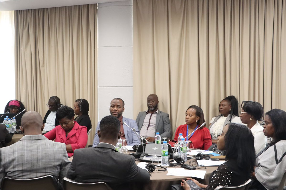UNICEFAngola's tweet photo. @UNICEFAngola supports the Ministry of Education in implementing the Teaching at the Right Level (TaRL) methodology. 

At this moment, a workshop for design and adaptation of the methodology to the Angolan context. The event is been facilitated with the support of @TaRL_Africa. https://t.co/YlNiztuxO1