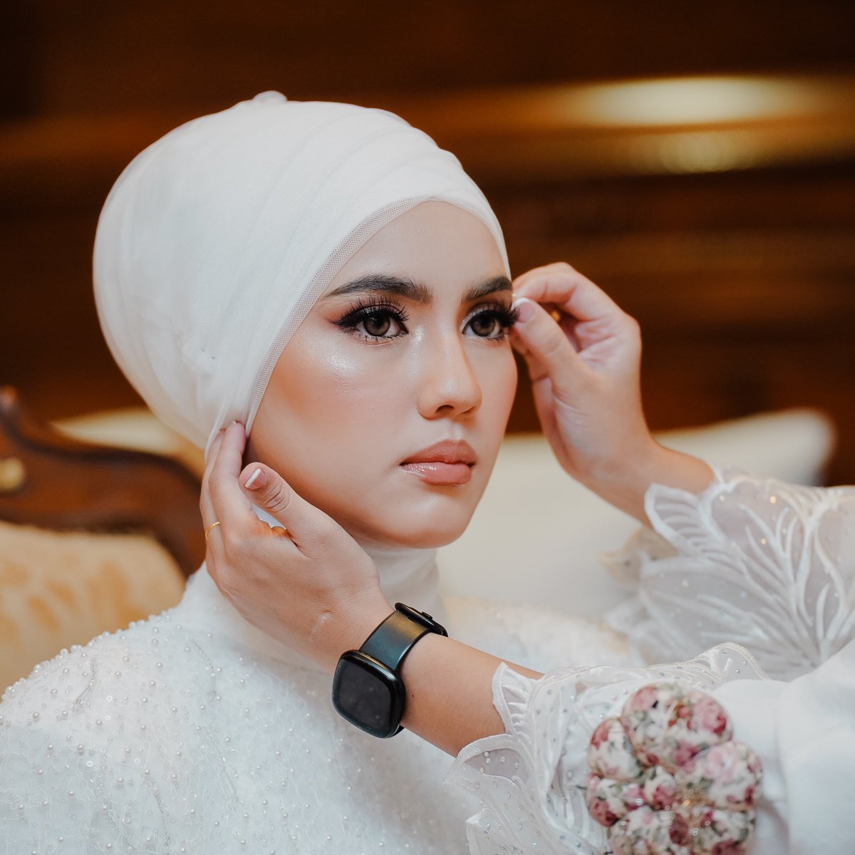 DahliaRizal's tweet photo. Mak hired for me a women photographer just so that she can capture moments of me getting ready, tqsm mak🤍 https://t.co/I6xkqWiyG1