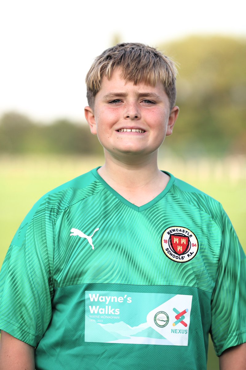 So proud of Charlie his third year in goal for @NewcastleSFA thanks to their wonderful sponsors for the kits and the special message attached in Memory of Wayne Monaghan a friend and colleague of their coach 🖤🤍🖤🤍