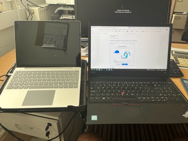 ashworth_tc's tweet photo. Happy to receive my new laptop from TC HQ - look how small it is compared to the old one 😀#letsgoTC

Thank you @TCworldwide for the upgrade. https://t.co/1yNuKoaT9y