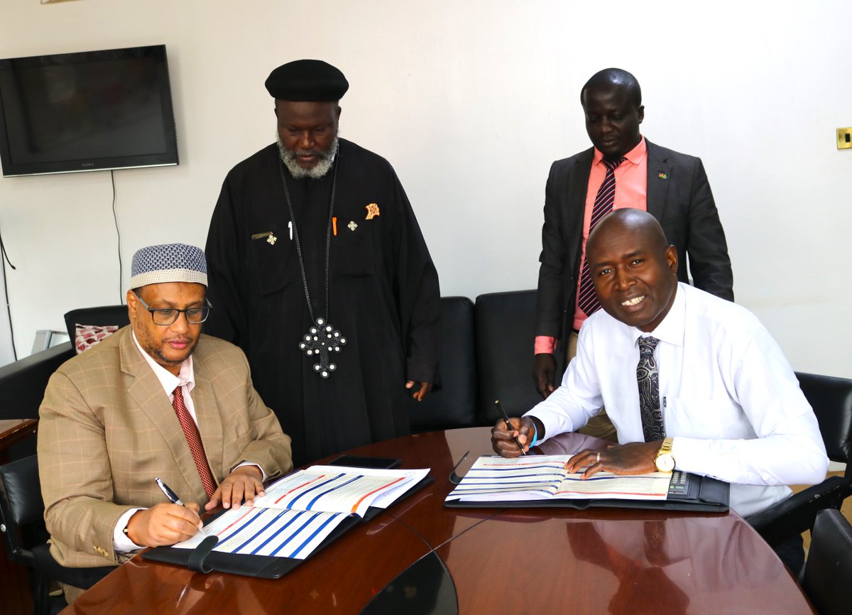 The ED,  <a href="/AbdirahmanIsma4/">Abdirahman Ismail</a> today led the signing of an MoU with <a href="/GlobalPeaceKeny/">Global Peace Foundation Kenya</a> Foundation. Mr. Daniel Omondi, ED, GPF called for continued collaboration with the IRCK. Accompanying the ED during the signing was <a href="/irck_info/">Inter-Religious Council of Kenya(IRCK)</a> Chairman, Fr. Joseph Mutie. #MobilisingFaithCommunities