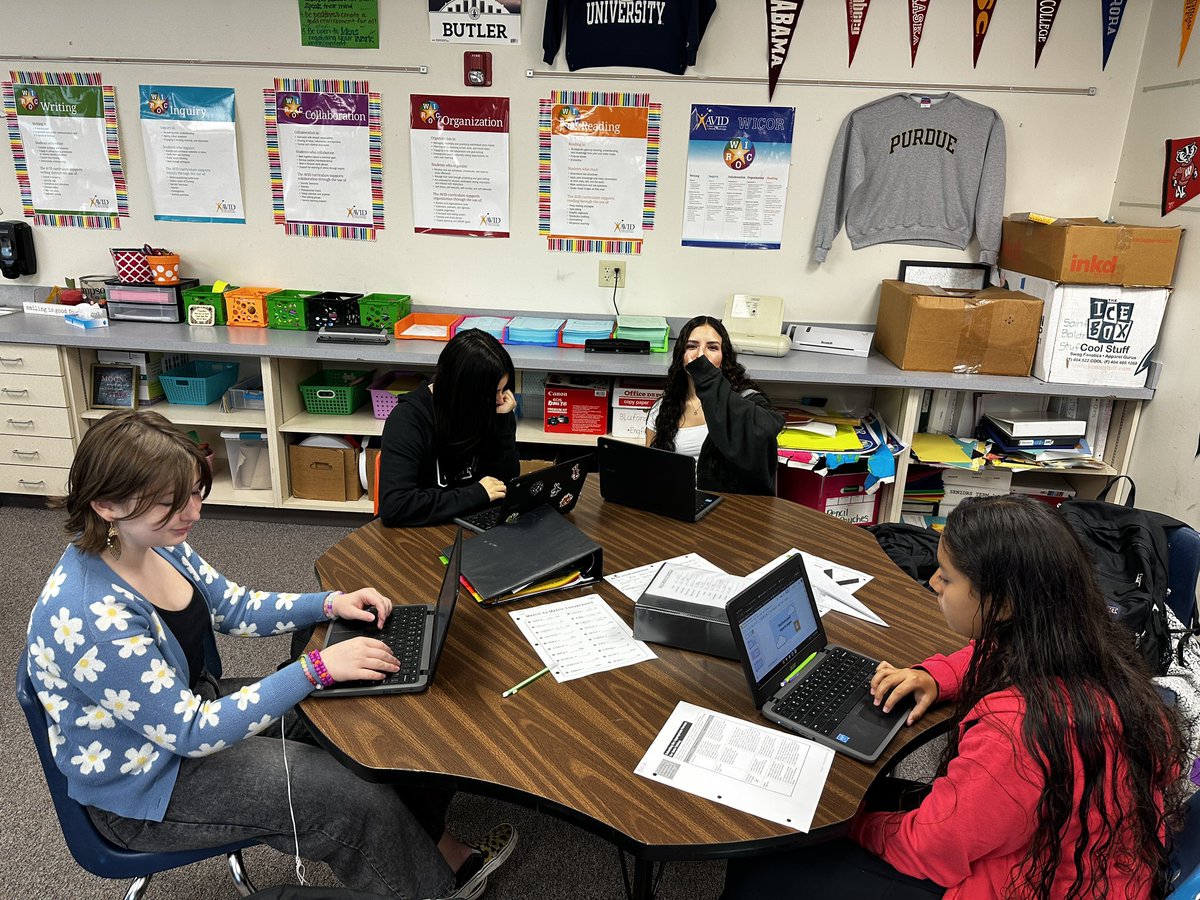 Ms. Engfer tweet media