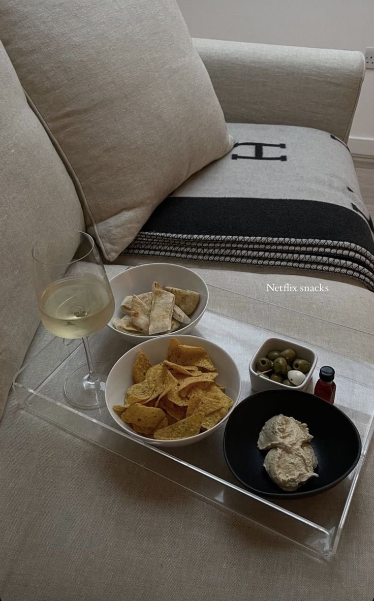 mich ₊‧°𐐪♡𐑂°‧₊ tweet media