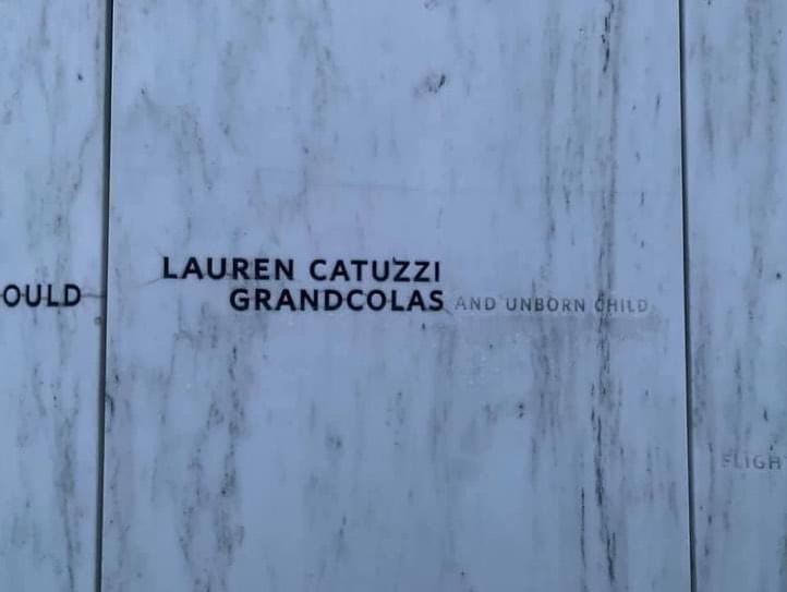 bakingmom14's tweet photo. Since 9/11/01, I've made it my goal to remember 1 person who died that day along with everyone else-Lauren Grandcolas (who died on United Flight 93) you are remembered - never ever forget those who died that day #flight93 #flight93memorial #911NeverForget #laurengrandcolas https://t.co/6yYi8z8QbS