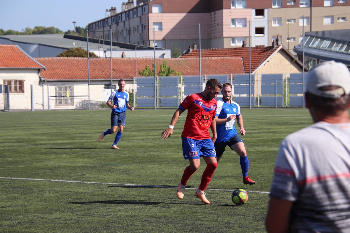 Rethel_SF's tweet photo. RSF 0️⃣-0️⃣ BOULZICOURT 📸⚽️ #TeamRSF❤️💙 https://t.co/SOI4JEnE3f