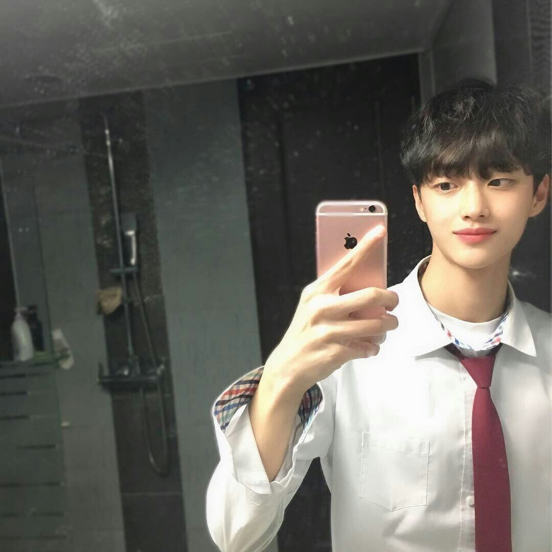 パクウォンビンさんまじでコッテコテのインスタグラマーで見るたび