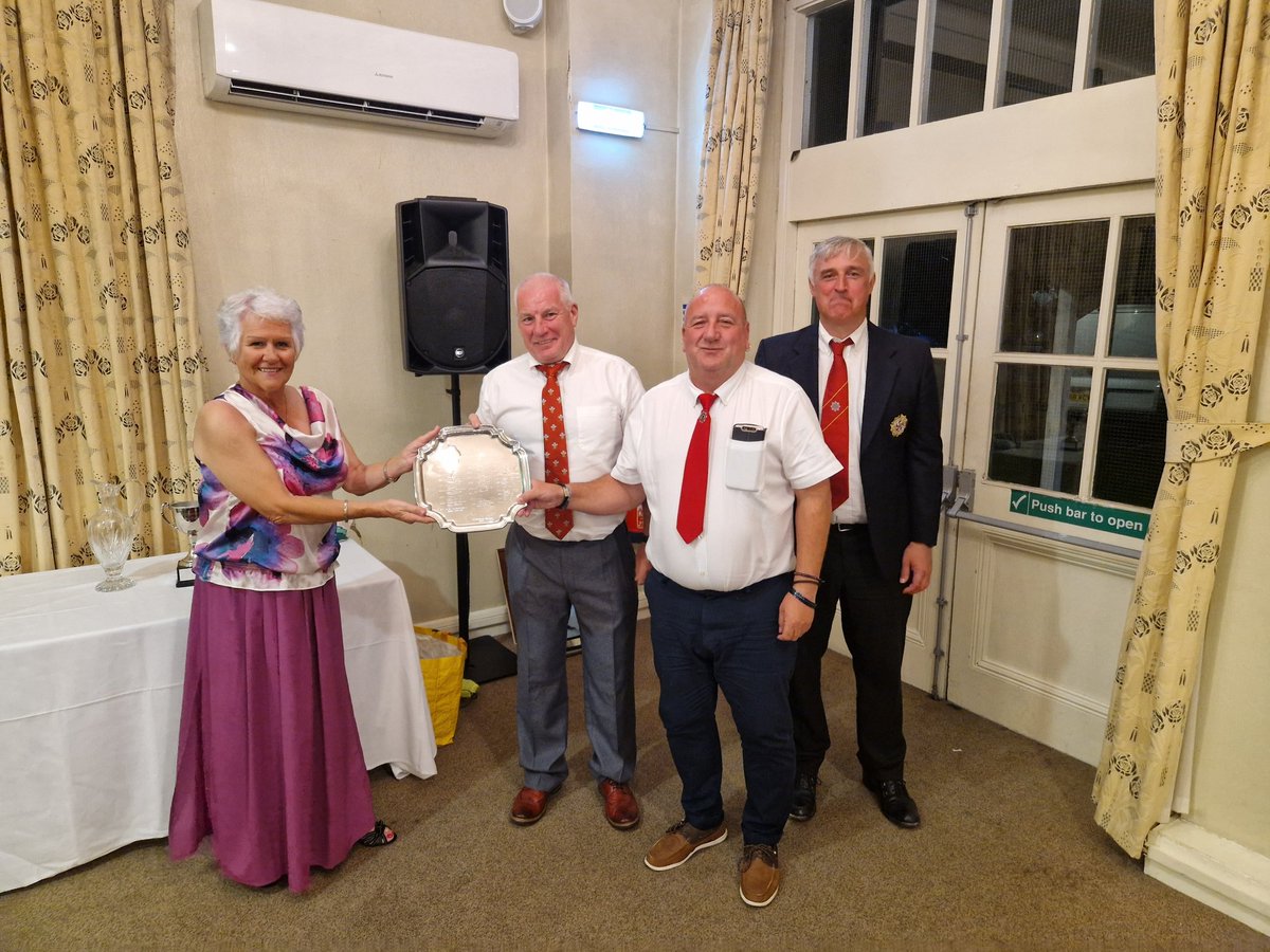 FireSportBowls's tweet photo. The winners of this years pairs also from Wales @mawwfire #magic https://t.co/AMSjtFzv03