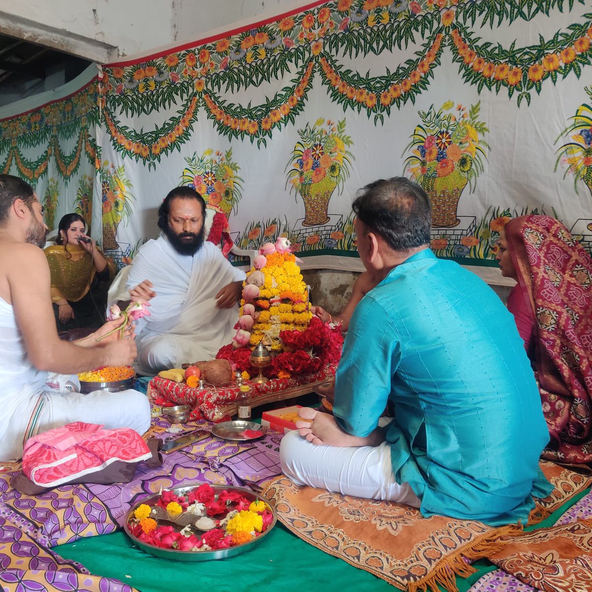 JGDSwamiji's tweet photo. #SravanRudraPuja2023 today morning Pooja from a factory at #Nikol #Ahmedabad #VDSGujarat
@AOLGujarat @Vaidicpujas https://t.co/vOgdDsh5UR