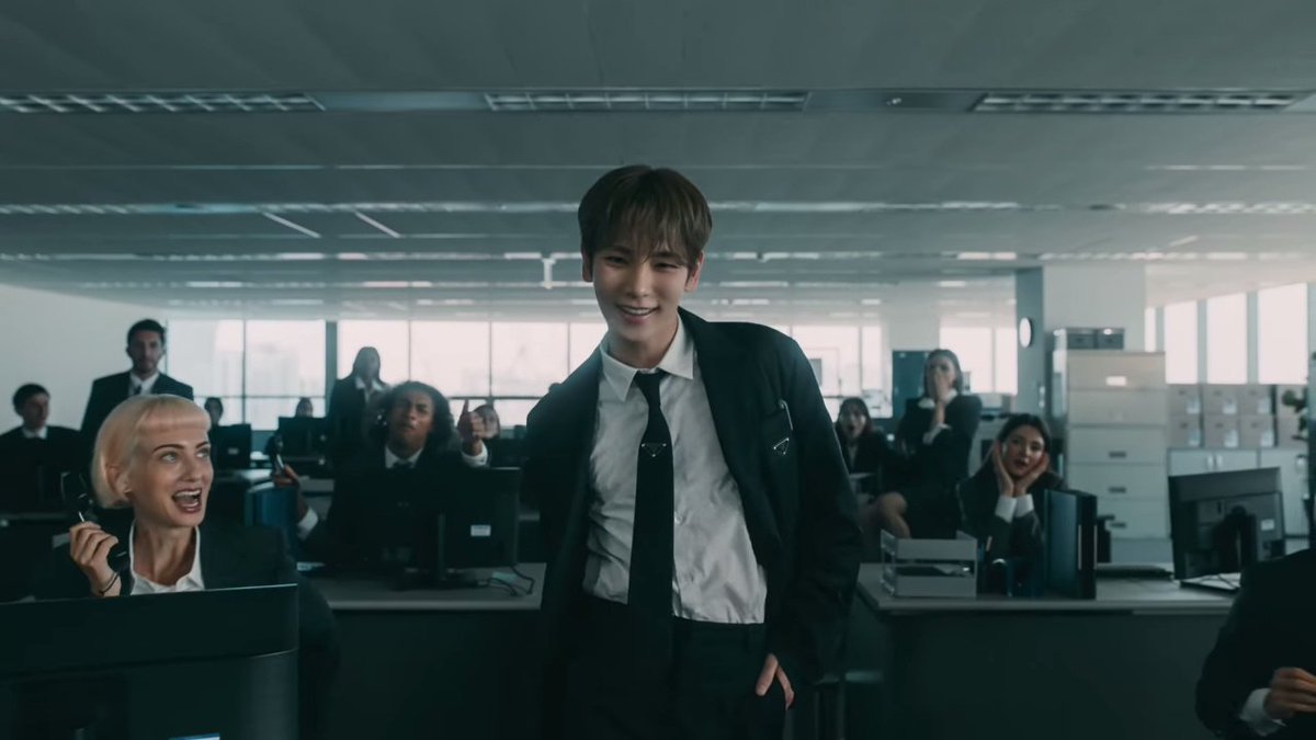 Choi_Dawna's tweet photo. OH MY GODDDDDD!!!! KIM KIBUM!!!!!!!!!!! WHAT IS THISSSSS!!!!! OHHHHHMYYYYYGODDDDDDDDD!!!!!!!!
although we've got a good tease of it before but no no still unexpected!!!
it's so good and so great !!! 🔥🔥
#Good&Great
#키인턴이_말아주는_굿앤그_어떤데
#SHINee_KEY_Comeback https://t.co/DyhIg4tipO