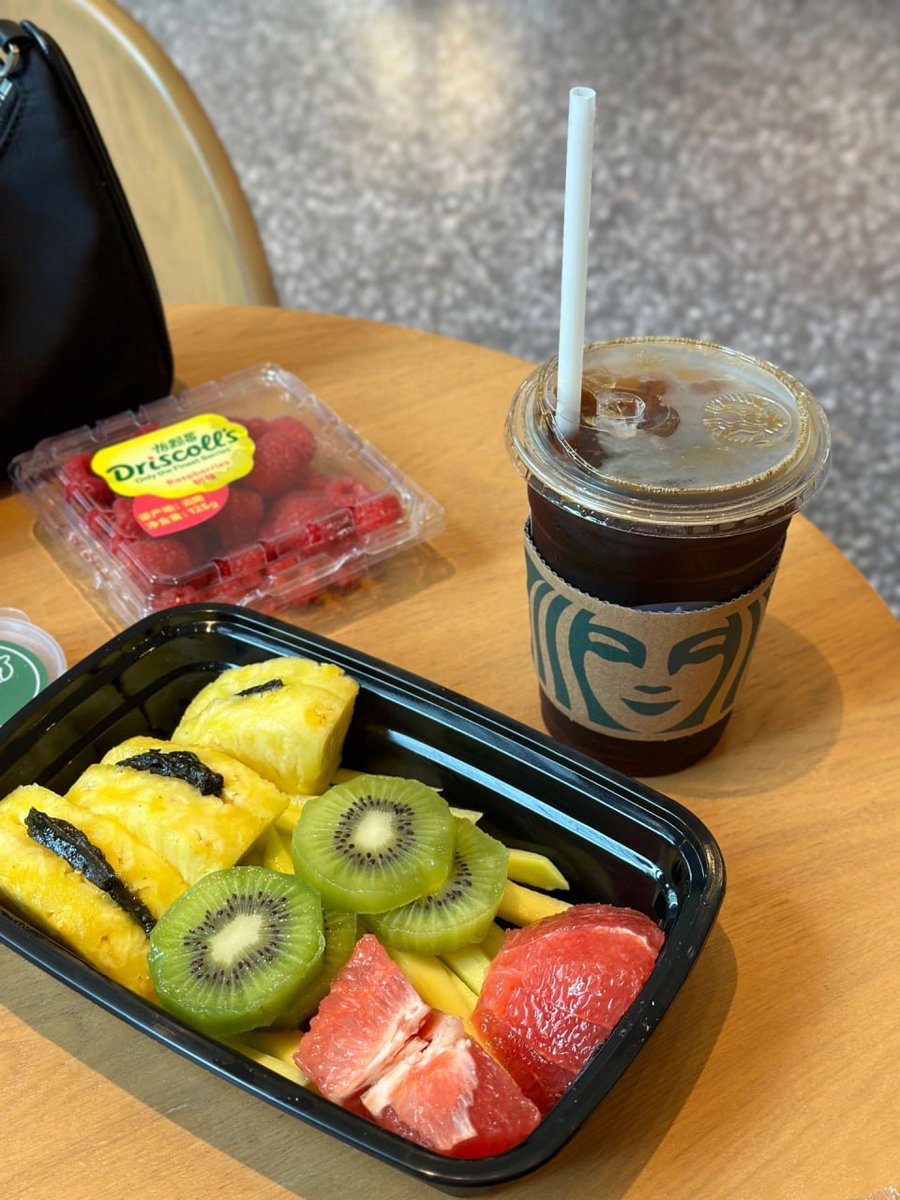 Image_Clan's tweet image. People who love to eat are always the best people😎