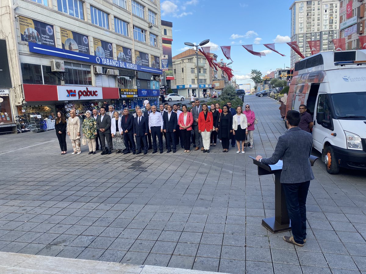 İlçe Milli Eğitim Müdürümüz Sayın Feyzullah SERT, İlköğretim Haftası Dolayısı ile Atatürk Anıtına Çelenk Sundu

 👉 meb.ai/0Y94dD

<a href="/tcmeb/">Millî Eğitim Bakanlığı</a> <a href="/Yusuf__Tekin/">Yusuf Tekin</a> <a href="/istanbulilmem/">İstanbul İl Millî Eğitim Müdürlüğü</a> <a href="/MucahitYentur/">Murat Mücahit Yentür</a> <a href="/feyz65/">Feyzullah Sert</a>