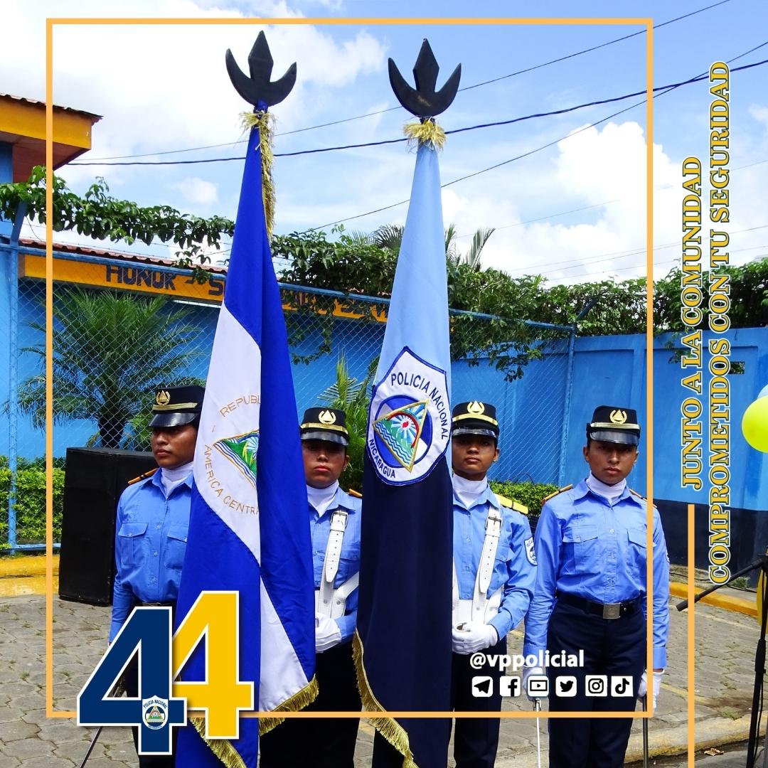 6️⃣Para fortalecer la #SeguridadCiudadana se han construido en los 153 municipios del país 
 223 Unidades Policiales equipadas al servicio de la Comunidad

#44JuntoALaComunidad 
<a href="/DrSuazo915/">𝙎𝙪𝙖𝙯𝙤 ☭✊🏻🇵🇸</a> 
<a href="/jguevaraNic/">AИTOИIO ⅁UƎVAЯA❤🖤✌🏽🇳🇮</a>
<a href="/VivaNicaragua13/">Viva Nicaragua</a>