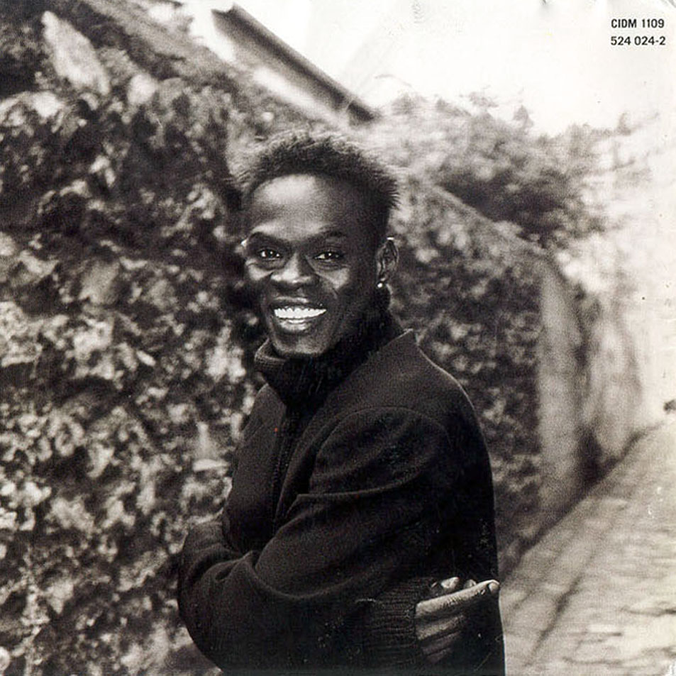 baabamaal's tweet photo. Being a smile that leads to another smile...
Inspiring image by Juergen Teller from the inside sleeve of Firin' in Fouta, Baaba's intensely beautiful Grammy nominated 1994 album recorded in Podor, Dakar and Peter Gabriel’s @realworldstudio.
#BMPrevious https://t.co/plleJOPvxM