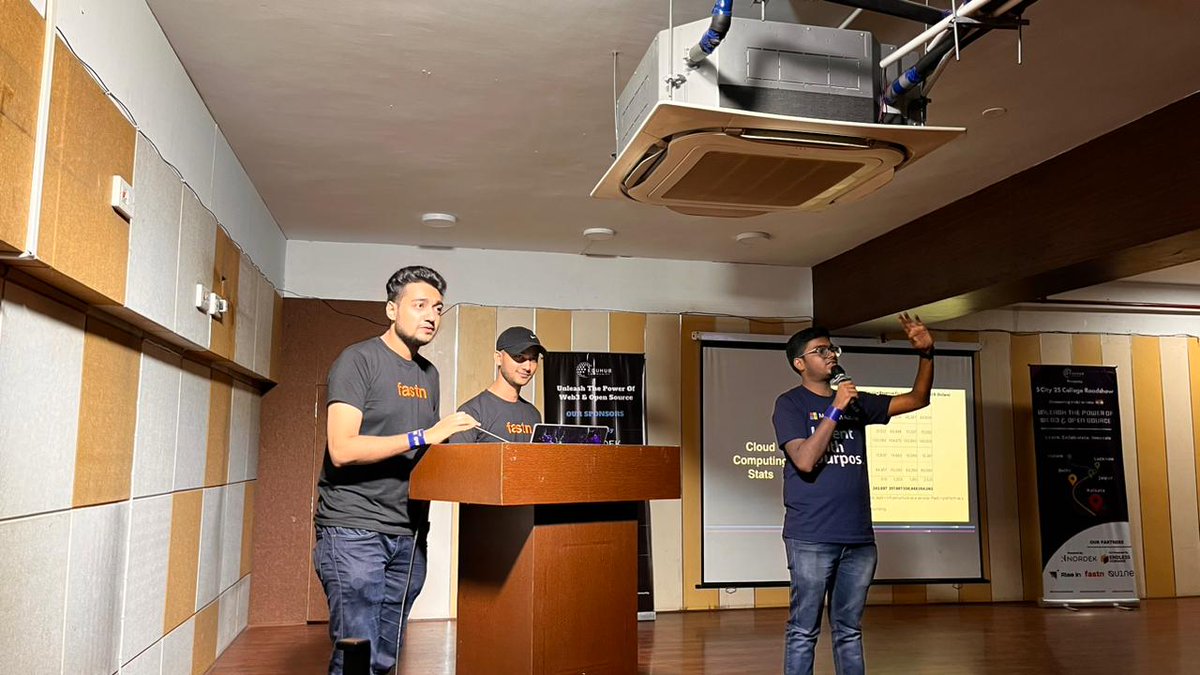 Namaskar Kolkata ✨🤞 @RahamanJamilur1 and <a href="/devsuvm/">SHUBHAM</a> from <a href="/fastn_stack/">fastn</a> 
Thank you for joining this event. Your support was truly appreciated, and we were thrilled to have you.
👉lu.ma/college-roadsh…
#eduhubroadshow 
#fastn @RahamanJamilur1 <a href="/devsuvm/">SHUBHAM</a>