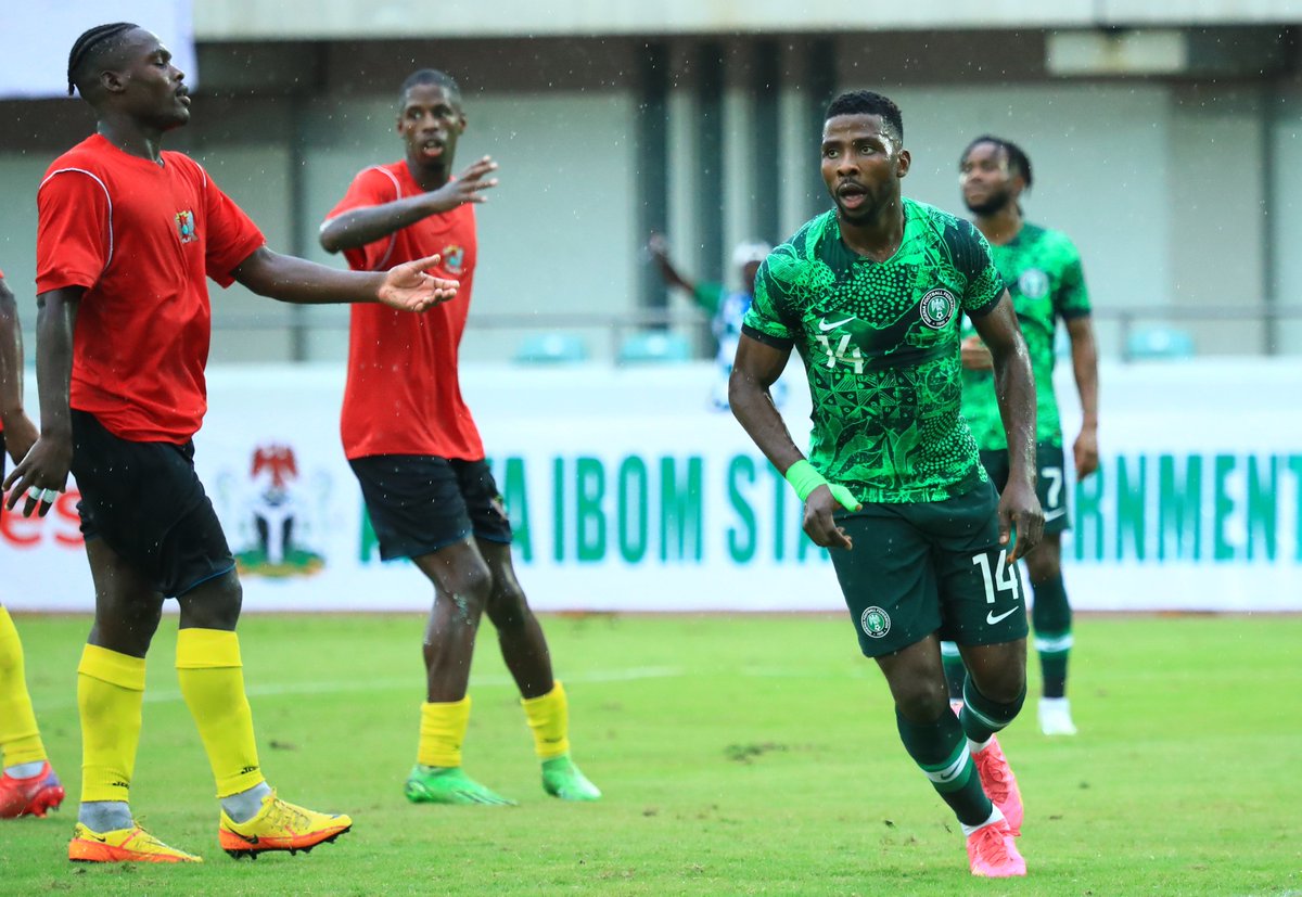 BackpageMedia's tweet photo. Nigeria scored 16 goals in two matches against Sao Tome in their 2023 AFCON Qualifying campaign 😳

📸Justina Aniefiok/BackpagePix  

#AfricaCupofNations #Nigeria #AFCON #Qualifiers #AfricanFootball https://t.co/EjWMpj7MiU