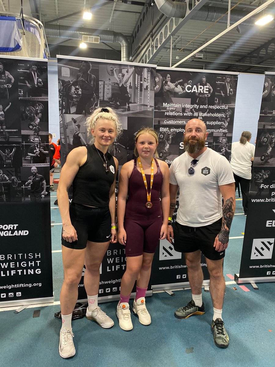 A member of Year 6 took part in the GM Road Relay Race this weekend. Representing Sale Harriers, her team finished 1st overall 🥇. An ex pupil also had fantastic sporting success,she participated GB Weightlifting Competition, finishing 3rd 🏋️‍♀️🥉. @tamesidessp @StDamiansRCSC