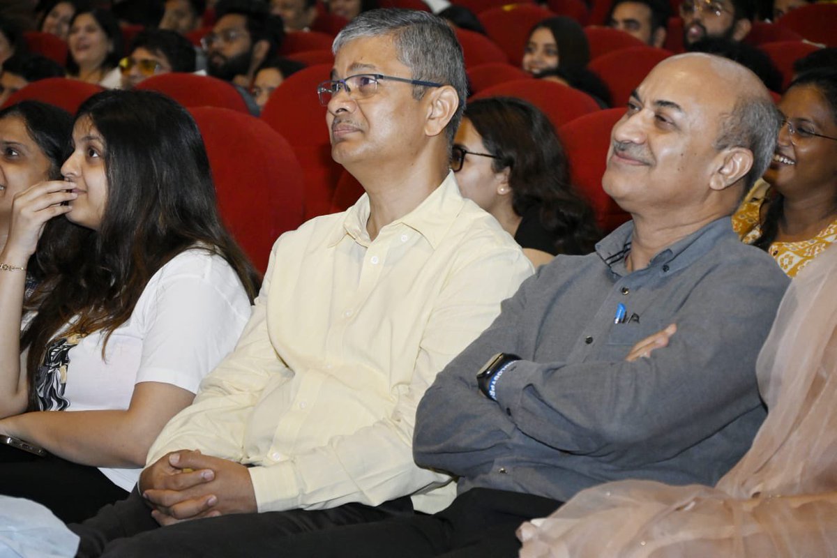 uptourismgov's tweet image. Here&apos;s a glimpse.🌟
@MukeshMeshram 
#GauravGuptaLive #LaughterUnleashed #GauravGuptaComedyNight #LaughFestLucknow #ComedyMarketGoesLive #GuptaGiggles #IndiraGandhiPratishthanLaughs #LOLwithGauravGupta #LucknowComedyShow #SeptemberSidesplitting #FunTimesWithGauravGupta