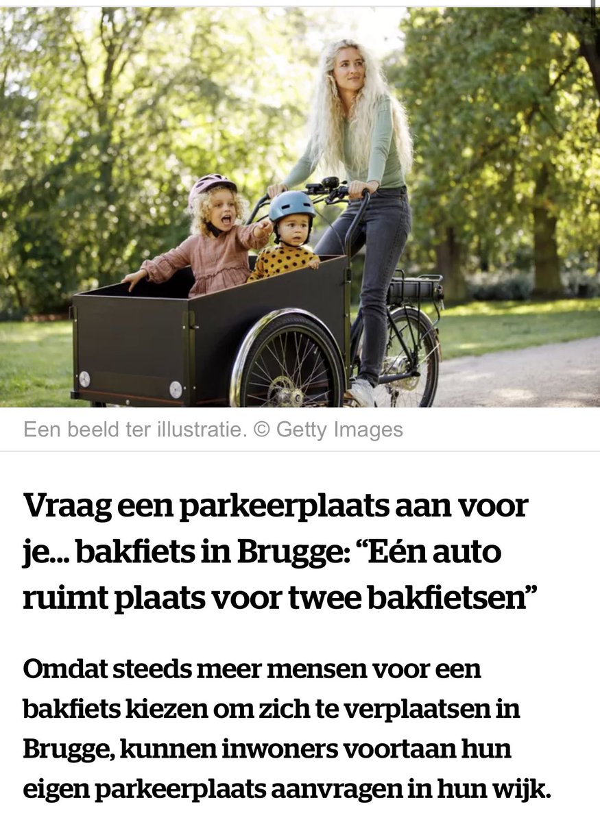 In Brussels, 11,000 people await a 🚲 parking spot 

Bruges solved this by turning car parking in front of homes into bicycle parking 🏡🚲

It's time for Brussels to adopt such courages policies, to make our city safer, healthier, and more accessible 
💚🚴‍♂️🌿

#welovegoodmove