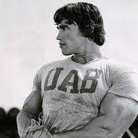 Juli linder tweet media