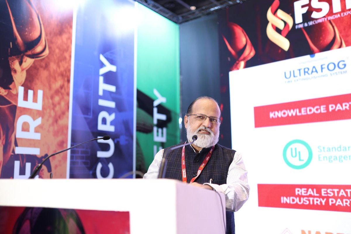 IndianStandards's tweet photo. Shri Sanjay Pant, Deputy Director General (DDG) (Standardisation-II), BIS delivered a keynote address during the Fire &amp; Security India Expo in Mumbai. He emphasised on the topic 'Fire &amp; Life Safety Provisions to be addressed in the Revision of NBC 2016'.(1/2)
#BIS #FireSecurity https://t.co/wFOo4RigVA