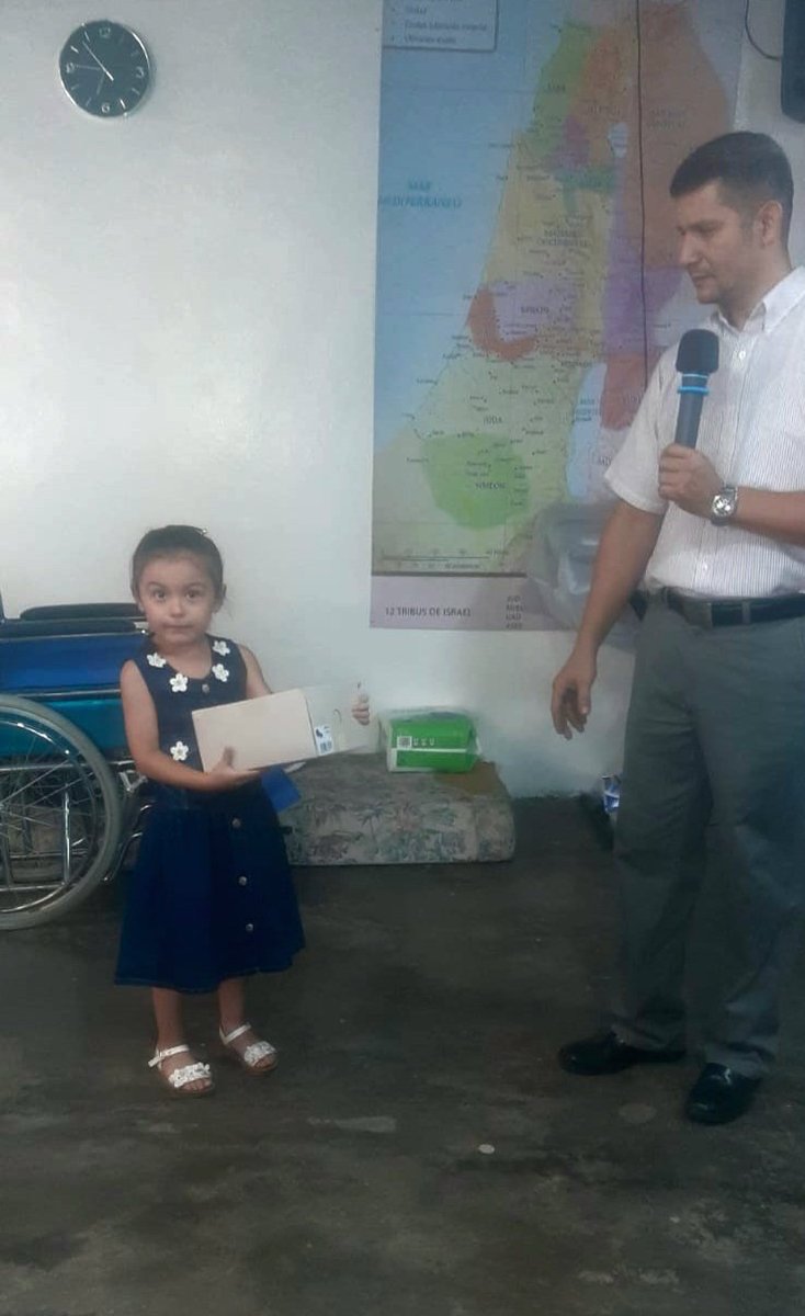 SamaritanosP's tweet photo. #DIOSESBUENO gracias a Dios estamos entregando una andadera, juguetes y zapatos.  Esperamos contar siempre con el apoyo de los amigos de buen corazón y así apoyar siempre a los mas necesitados. #JUNTOSPODEMOSHACERMAS @rockwell_well @david_marroco @Rc1993NEMESIS @lexpineda https://t.co/KzLlafIyx0