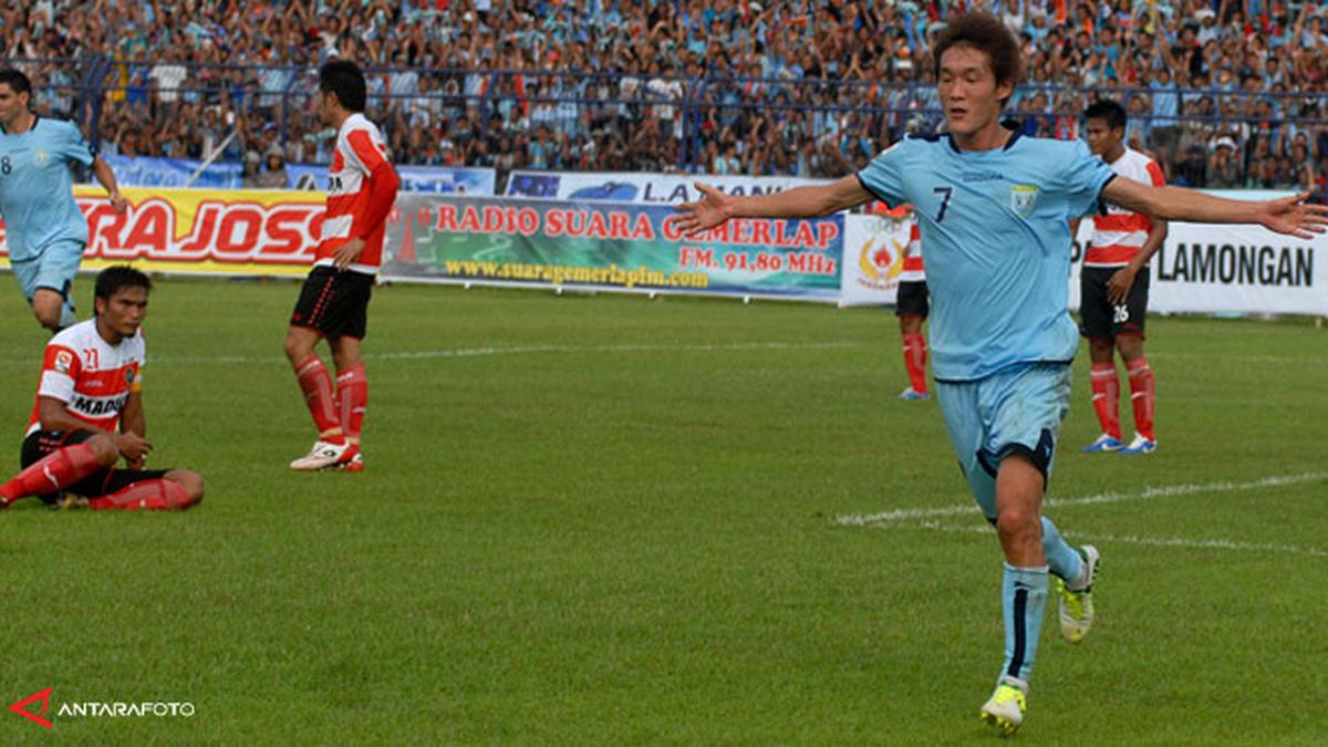 Kemenangan <a href="/PerselaFC/">PerselaFC</a> kemarin merupakan kemenangan pertama Persela dalam laga pembukaan liga setelah 10 tahun penantian. 

Terakhir kali persela menang pada laga pembuka liga ketika mengalahkan Persepam MU dengan skor 4-0 saat Liga Super Indonesia 2013.