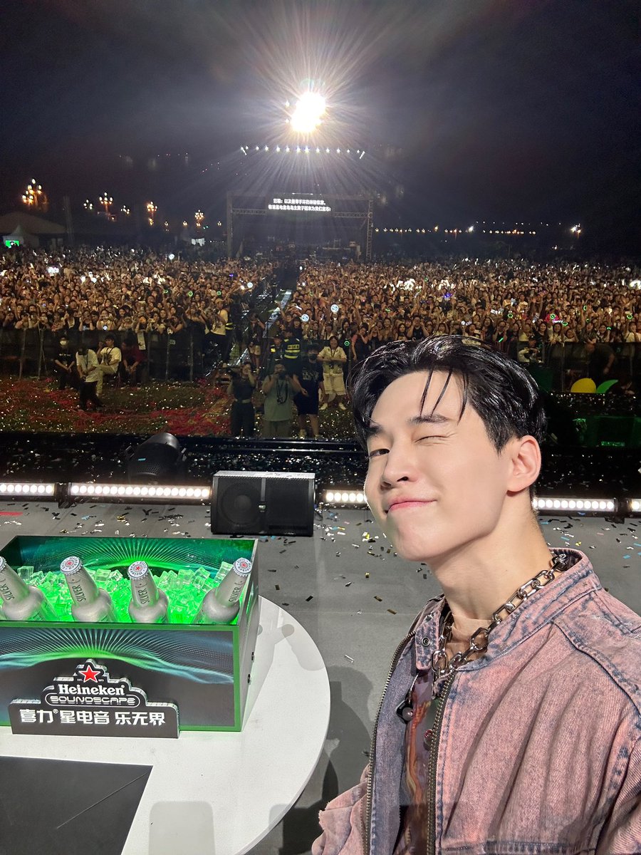 henrylau89's tweet photo. Lights, Camera, Action 📸 https://t.co/zKy46Vj8lE