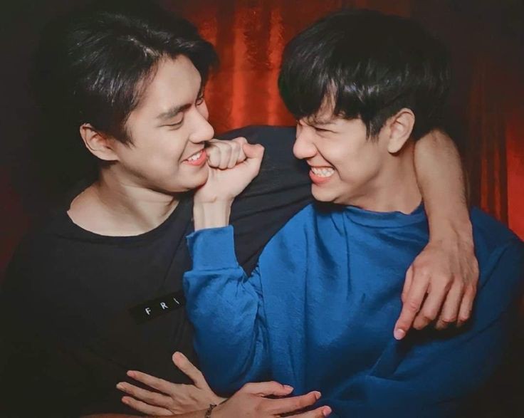 yanpawatt's tweet photo. #OhmNanon #ohmnonau

OHMNANON SHORT TWEET AU 

"Sangkara cuma mau perjuangin cinta nya ,tapi harus terus di tolak sama Nandra. Akankah Sangkara sanggup buat bertahan ?"

By : @yanpawat https://t.co/fHwr26USTJ