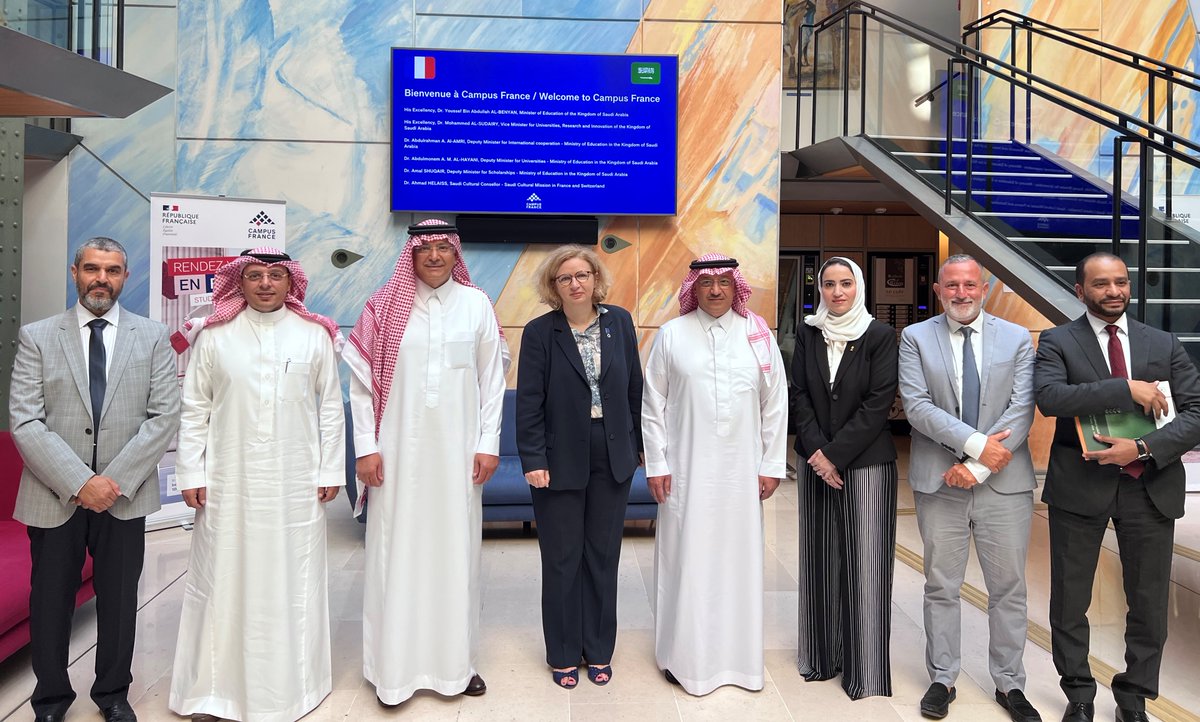 Today Donatienne Hissard, CEO of Campus France had the pleasure of welcoming Dr. Yousef Bin Abdullah Al Benyan, Saudi Minister of the Kingdom of Saudi Arabia and his delegation. 
This visit aimed to strengthen cooperation between France and Saudi Arabia 🇫🇷🇸🇦