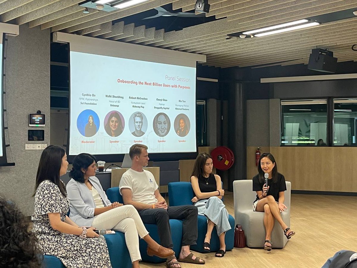 IndyPenMedia's tweet photo. Well folks that’s a wrap from me (@arlery) today!
Lots of interesting convos, connections, and community talk at @schellingpoint_ today. Excited to share more from 🇸🇬over the next few days! 🥳🥳🚨🚨📰
#BPinSG https://t.co/zTMtkbg5v3